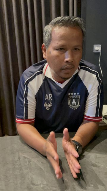 Pelatih Persipura Jayapura, Andri Ramawi. 
