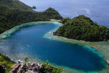 Karawapop, Laguna Hati yang Berapit Gugusan Pulau Papua Barat