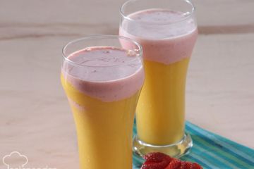 Iseng-Iseng, Yuk, Buat Jus Mangga Yoghurt Stroberi untuk Meramaikan Kumpul Keluarga