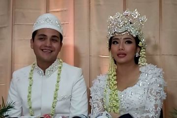 Rizky Alatas dan Adzana Bing Slamet resmi menikah.