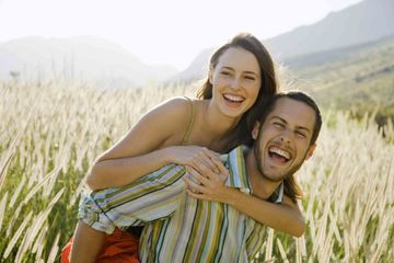 Hubungan 8 Pasangan Zodiak Ini Paling Cocok dan Bertahan Lama, Salah Satunya Virgo dengan Capricorn!