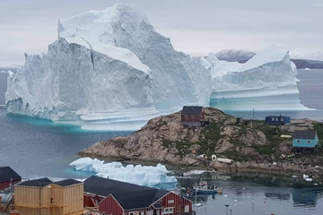 Video: Bongkahan Es Besar Ancam Kehidupan Penduduk Desa di Greenland