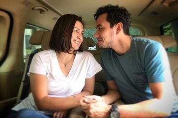 Ojek Online Antar Makanan ke Rumah Donna Agnesia, Sifat Asli Istri Darius Sinathrya Ketahuan!