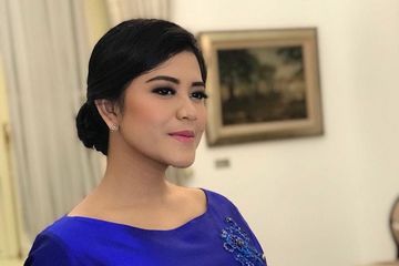 Sederhana dan Cantik, Begini Tampilan Kahiyang Ayu Hadiri JFW 2019!
