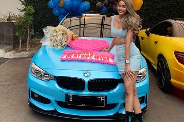 Super Glamour! Deretan Selebriti Ini Hadiahkan Mobil Mewah untuk Orang Terkasih