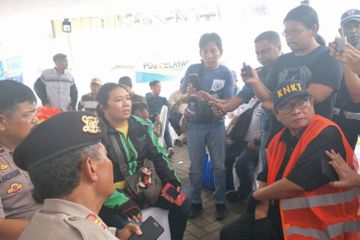 Kesaksian Pengemudi Ojol: Pesawat Jatuh dengan Posisi Kepala di Atas