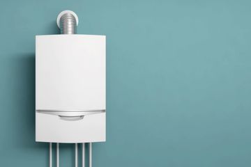 6 Langkah Membersihkan Water Heater untuk Kurangi Risiko Korsleting di Kamar Mandi