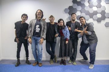 Gaet Vokalis Perempuan, Payung Teduh Bikin Lagu untuk Film Disney