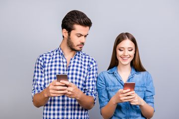 Cara Lepas dari Dilema Suami Posesif, Berani Do It Now?  Begini Caranya