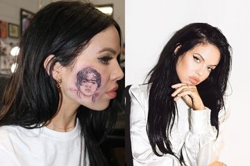 Penyanyi Cantik Ini Nekat Menato Pipinya dengan Wajah Harry Styles, Ini Alasannya!
