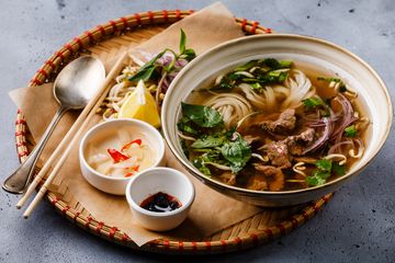 Pho, salah satu makanan khas Vietnam.