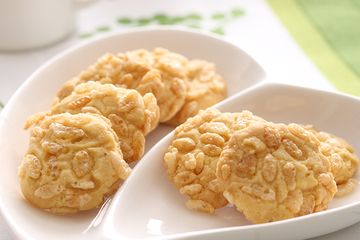 Kue Kering Lebaran Unik yang Bikin Nagih Bisa Kita Hadirkan dengan Resep Kue Kering Kacang Rice Crispy Ini