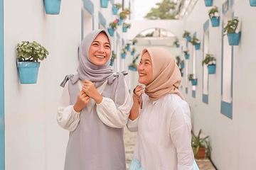 Dinda Kirana &amp; Shafira Amalia Sukmawati