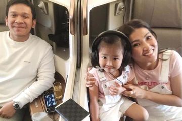 Unboxing Melon Seharga Rp 1 Juta, Warganet Dibuat Salah Fokus dengan Perlakuan Sarwendah ke Adik Iparnya