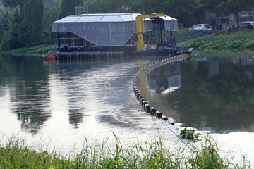 Telisik Sampah Plastik, Bikin Kotor Daratan Hingga Cemari Lautan Kita!