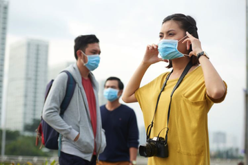 Ilustrasi pemakaian masker