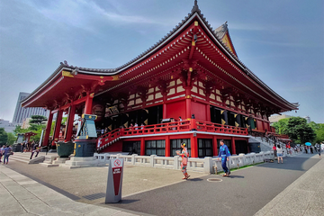Kuil di Asakusa. Shot on OPPO Reno 10x Zoom. 