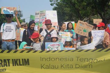 Darurat Iklim, Ribuan Warga Indonesia Tuntut Pemerintah Lebih Tegas