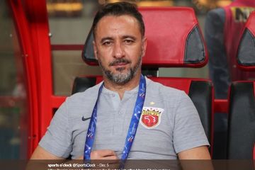 Vitor Pereira saat menjadi pelatih Shanghai SIPG. Ia kini melatih Justin Hubner di Wolverhampton. 