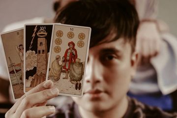 Ramal kondisi Indonesia akibat pandemi virus corona, Denny Darko beberkan jalan keluar agar terbebas dari Covid-19