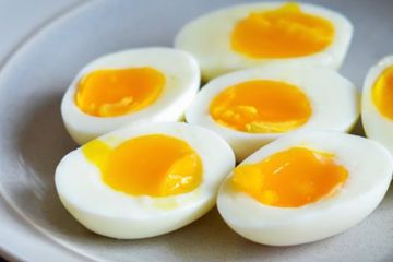 Benarkah Kuning Telur Berwarna Kuning Lebih Bergizi? Ini Faktanya Menurut Ahli!