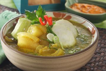 Resep Lontong Kikil Enak Ini Pas Banget Untuk Disajikan Sebagai Menu Sarapan Di Akhir Pekan