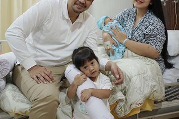 Anak Kedua Kahiyang Ayu dan Bobby Nasution Diberi Nama Panembahan Al  Nahyan Nasution, Apa Artinya?
