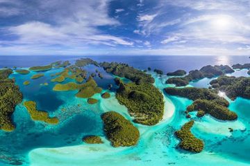 Uniknya Konvoi Bendera Merah Putih di Raja Ampat untuk Peringati Hari Kemerdekaan Indonesia ke-75