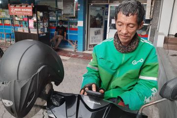 Dapat orderan fiktif dan tertipu sampai tabungannya terkuras, kini driver ojol di Semarang ini tersenyum lebar