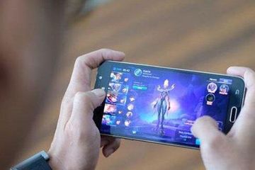 Terlalu Asik Main Games Online, Seorang Pria Harus Bernasib Tragis Setelah Tak Sadar 'Minuman' ini Masuk Ke Dalam Mulutnya
