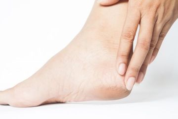 Mudah! Ini Cara Menghilangkan Kapalan di Telapak Kaki dengan Bahan Alami
