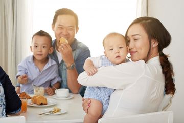 Studi: Orang Tua yang Memiliki Dua Anak akan Berumur Lebih Panjang