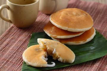 Resep Kue Apem Pisang Kelapa Enak Ini Camilan Lembut dan Enak