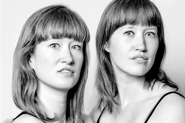 Agnes Loonstra dan Ester Scholten. 