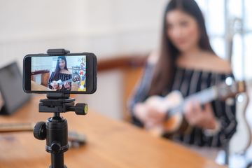 Tips Jadi Content Creator Inspiratif Agar Ciptakan Karya Dari Hati