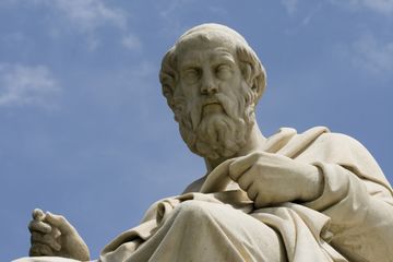 Plato mengatakan bahwa bumi berasal dari bentuk kubus. Sains pun membuktikannya.