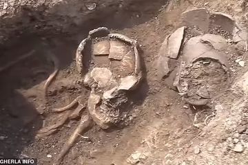 Penemuan makam dari Zaman Neolitikum di Transylvania, Romania.