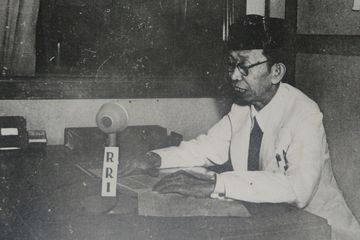 Peran Serta Radio dalam Perkembangan Teknologi dan Informasi Indonesia