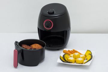 Cara Menghilangkan Kerak di Air Fryer, Mudah dengan Tiga Bahan Ini