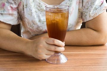 Cara agar Tidak Mudah Haus Saat Puasa, Ikuti 3 Tips Mudah Ini