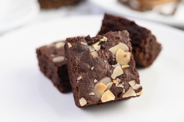 4 Rekomendasi Fudgy Brownies Enak yang Bisa Dibeli di Shopee