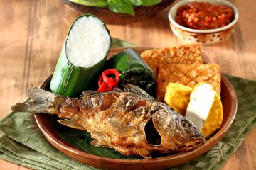 Hasilnya Dijamin Mirip Buatan Rumah Makan Sunda, Begini Cara Membuat Resep Nasi Timbel Ikan Mas