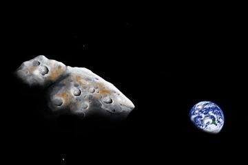 Ilustrasi asteroid kaya logam 1986 DA yang mendekati Bumi.