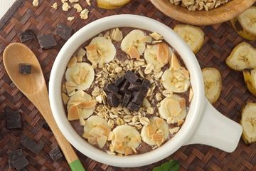 Resep Banana Chocolate Smoothies Bowl, Kudapan Istimewa Untuk Menikmati Akhri Pekan Di Malam Hari