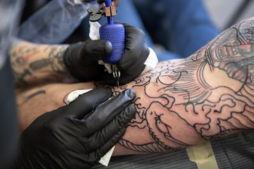 Penggunaan Tinta Tato dan Pewarna Makanan untuk Mendeteksi Kanker