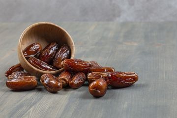 6 Cara Mudah Memilih Kurma Berkualitas Baik, Pilih yang Tak Lengket