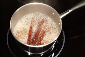 Tolak Kalau Disuruh Terus Minum Obat, Atasi Darah Tinggi Ternyata Bisa dengan Minum Air Rebusan Bumbu Dapur ini, Efeknya Terasa Sekali Teguk