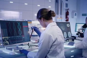 Menggunakan algoritma AI, para ilmuwan menganalisis sejumlah besar data genetik dari ratusan jenis sel pada tubuh.