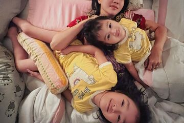 Unggah Foto Bagun Tidur Bareng 2 Anaknya, Sarwendah Sebut Bakal Kangen Moment Ini