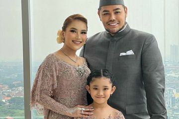 Ivan Gunawan dampingi Ayu Ting Ting di pernikahan Syifa